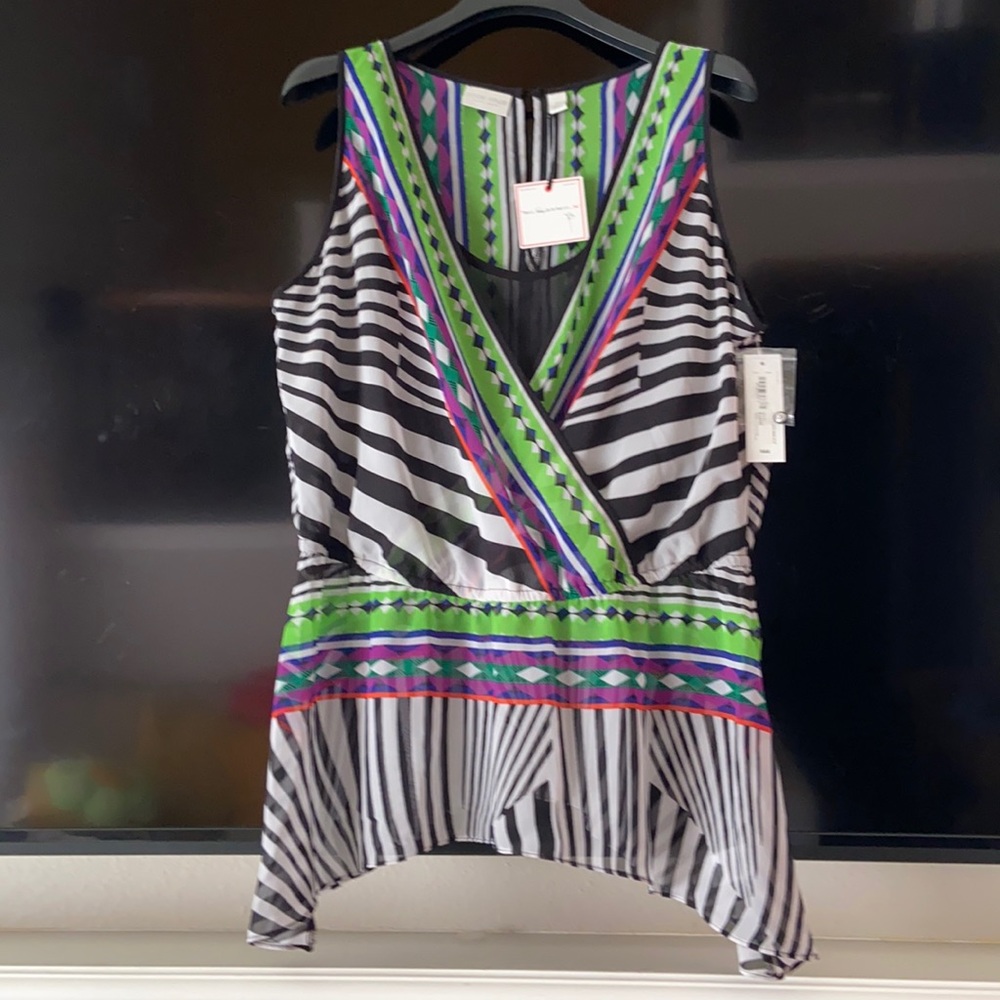 SLEEVELESS V-NECK MULTI-COLOR TRIBAL PRINT LAYERED PEPLUM TOP